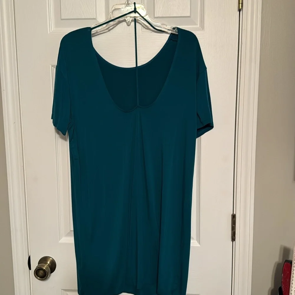 Fabletics Teal Green Jersey Open Back Shirt Dress - Picture 2 of 3